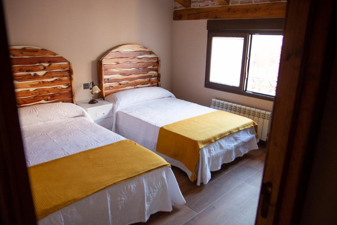 Casa Rural Zacarias Sardon De Duero Esterno foto